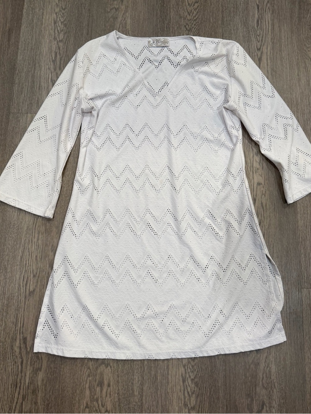 J Valdi Chevron Beach Pool Coverup White Mesh Size Large 3/4 Sleeves Summer